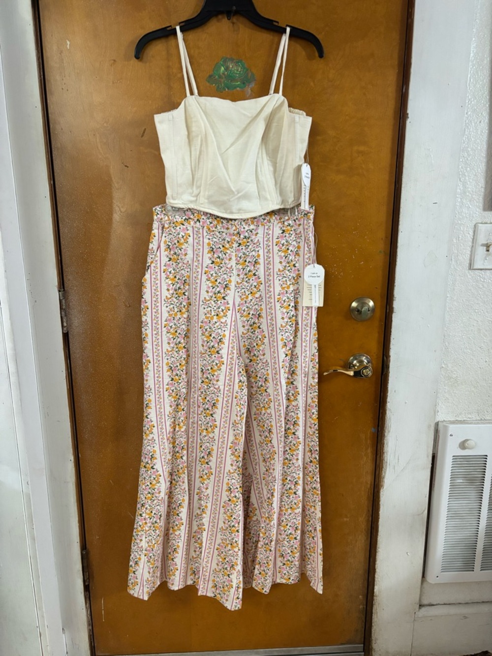 NWT wide leg & cami set.  Large  linen blend